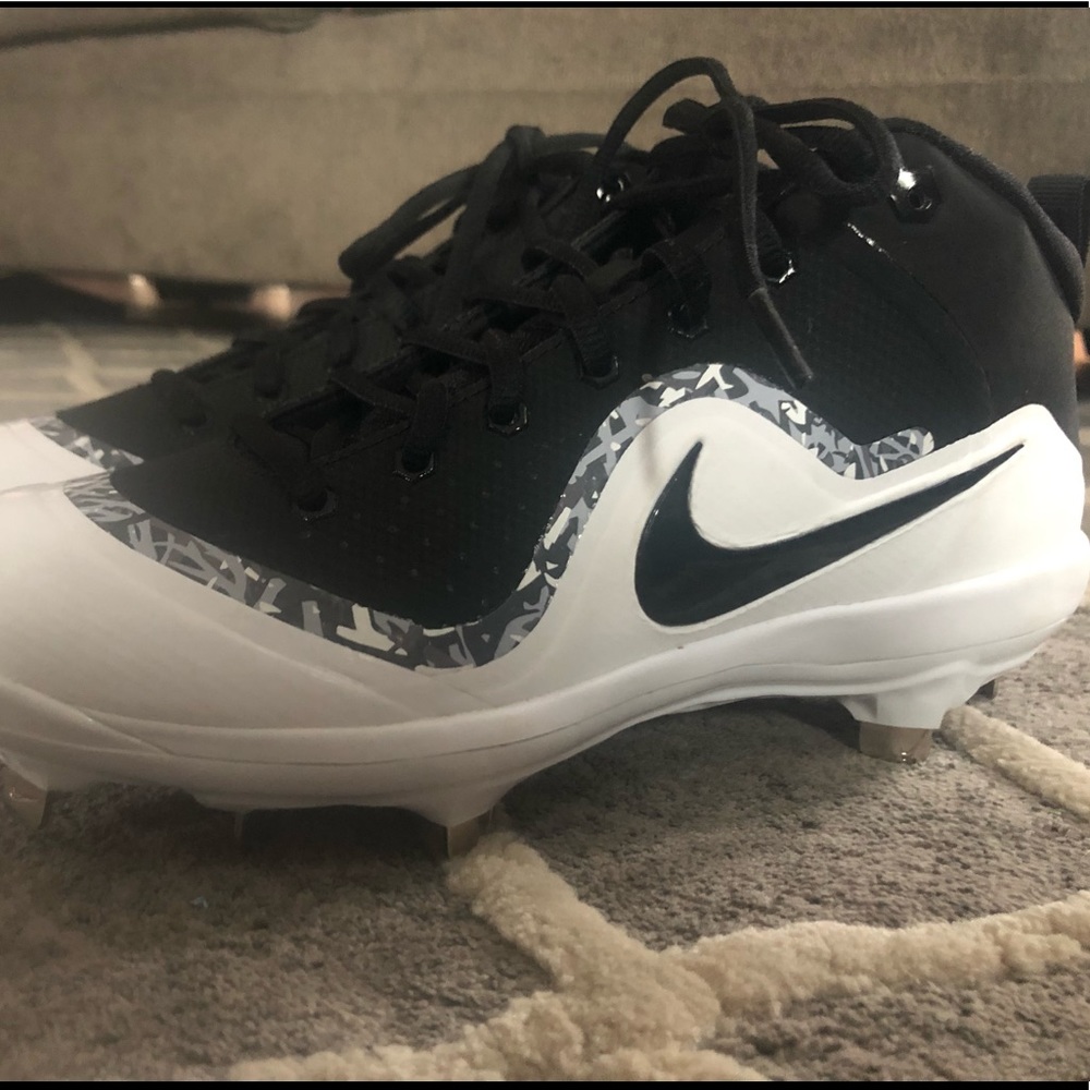 Mike Trout Force 4’s Baseball Cleats